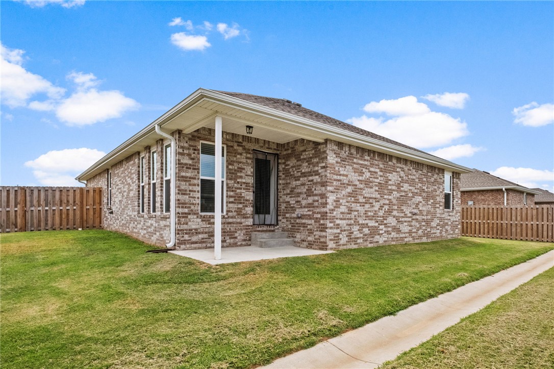 main property photo 25