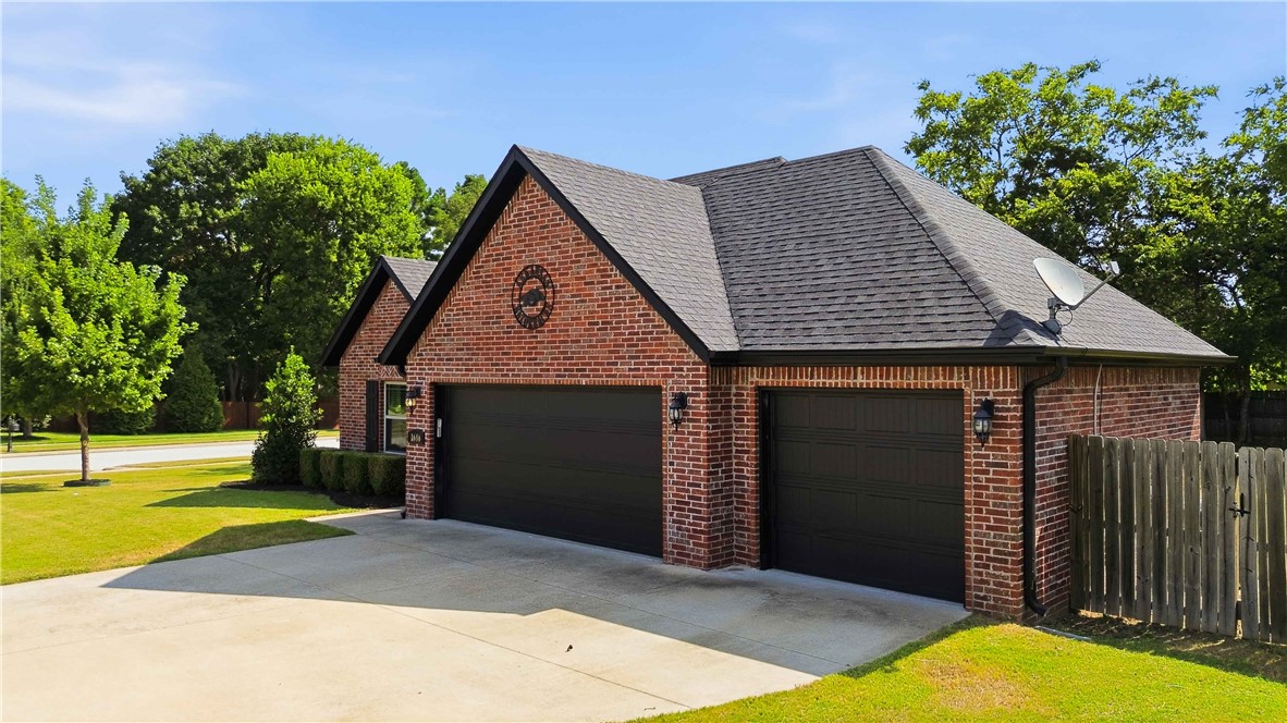 main property photo 54