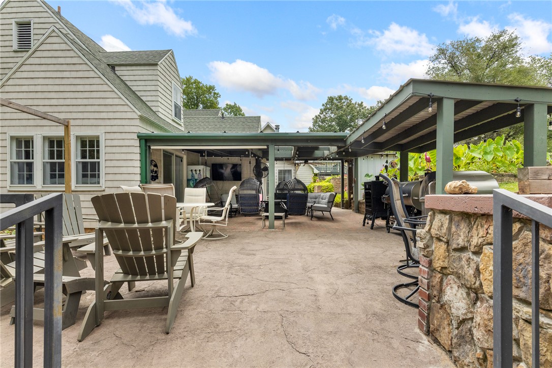 main property photo 37
