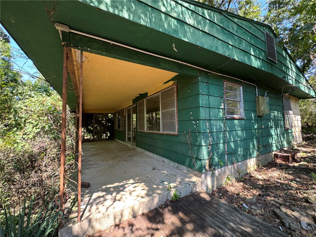 main property photo 11