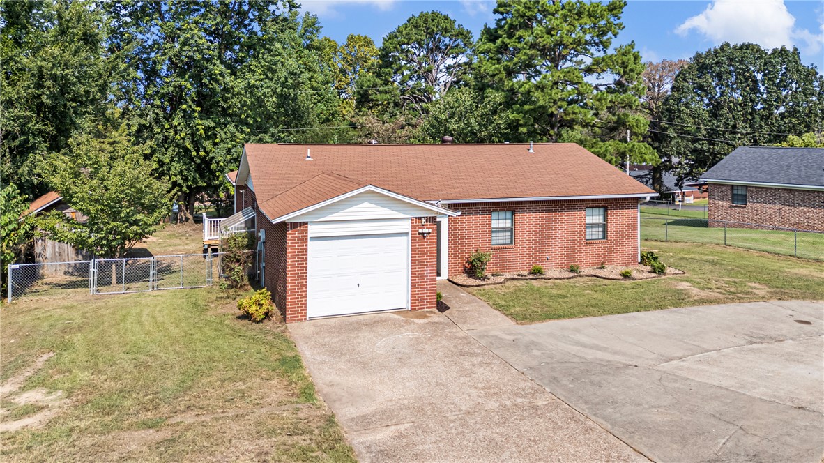 main property photo 40
