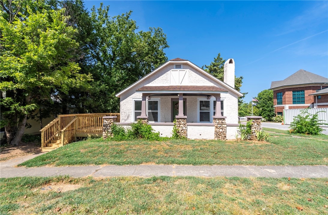 main property photo 37