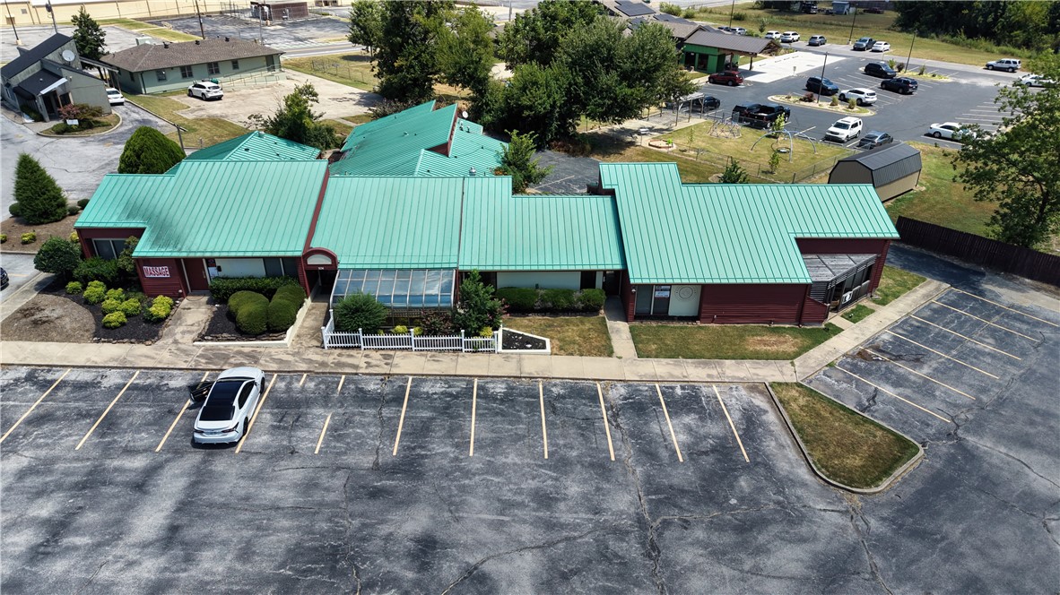 main property photo 14