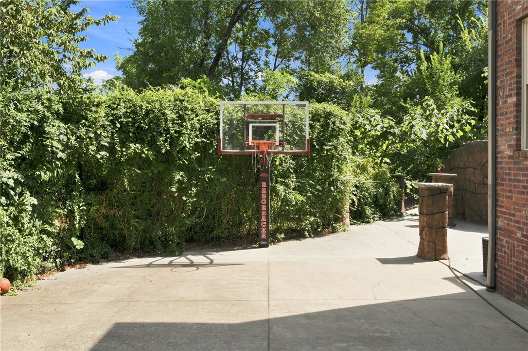 main property photo 43