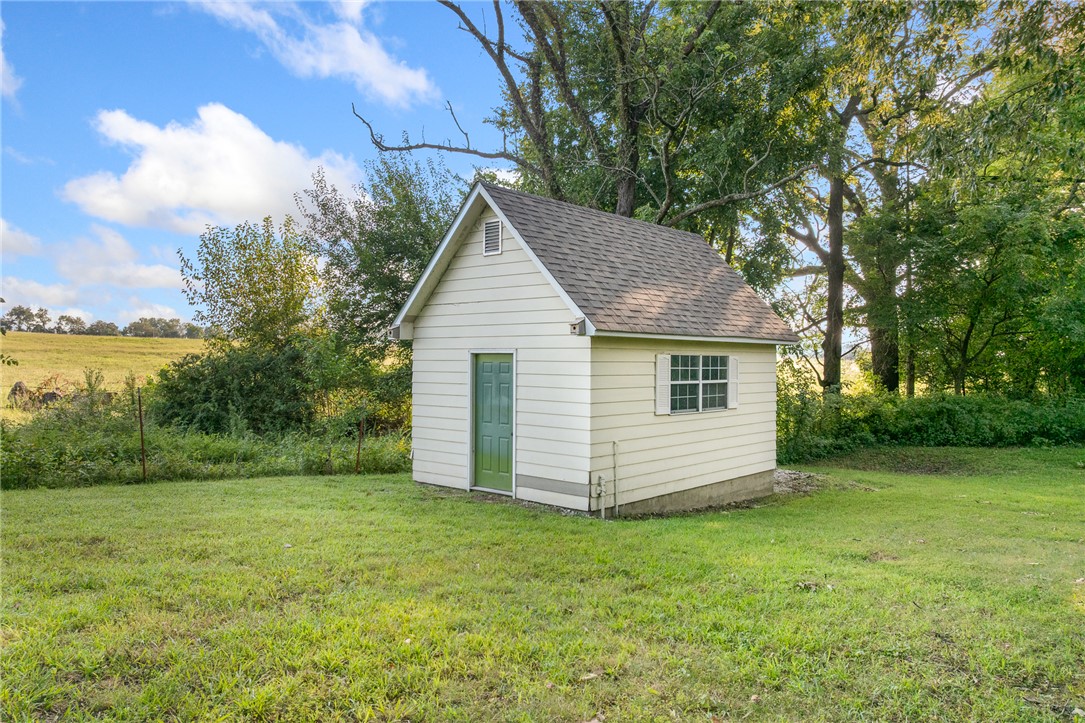 main property photo 38