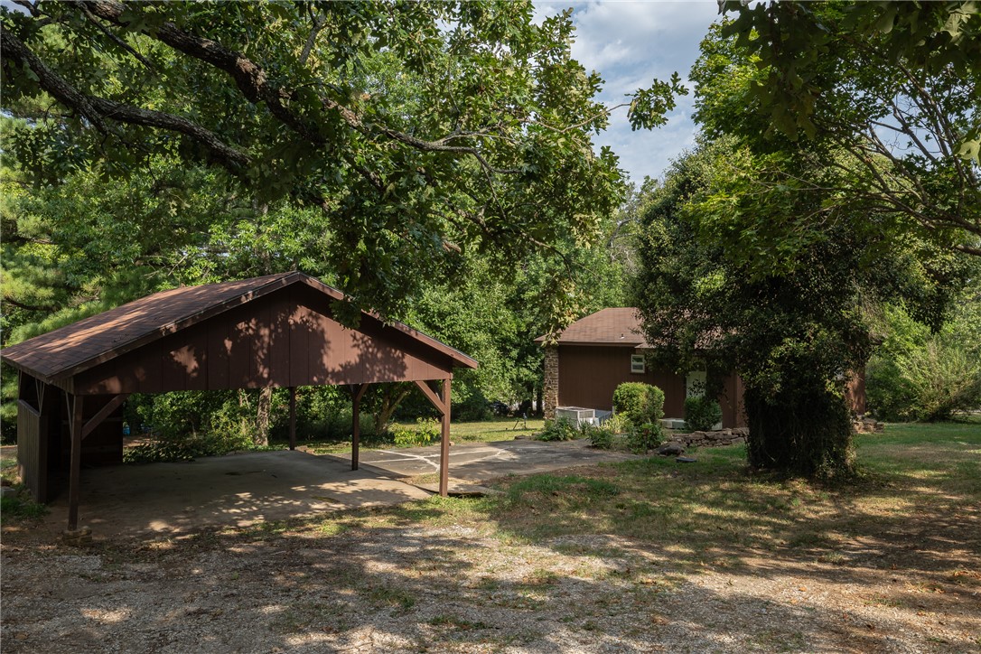 main property photo 41