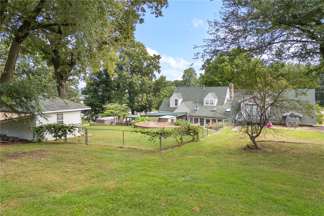 main property photo 5