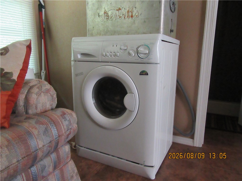 main property photo 8