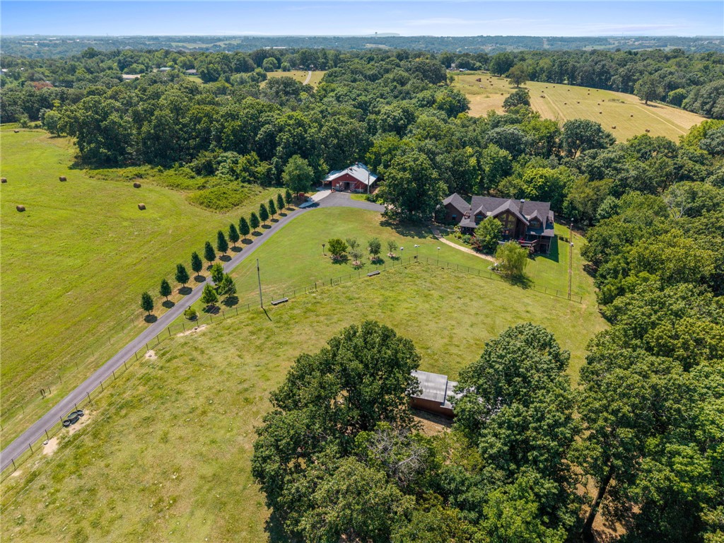main property photo 33