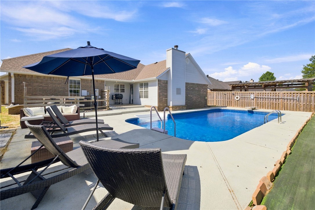 main property photo 17