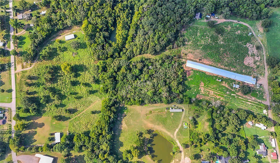 main property photo 37