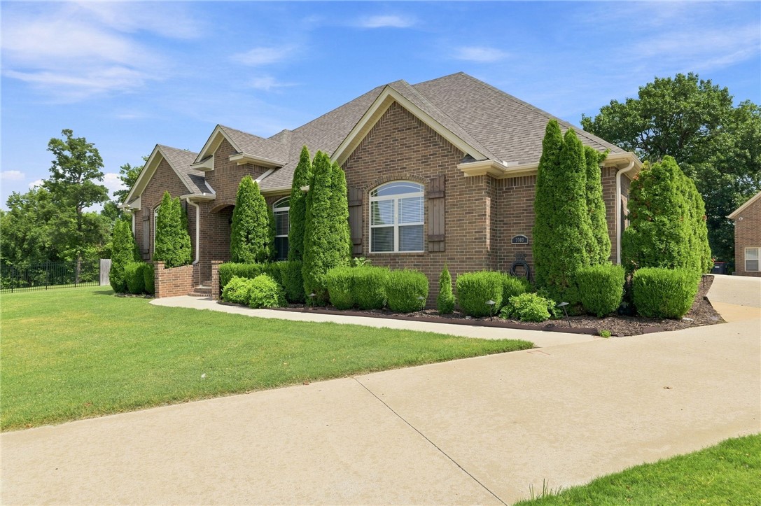 main property photo 2