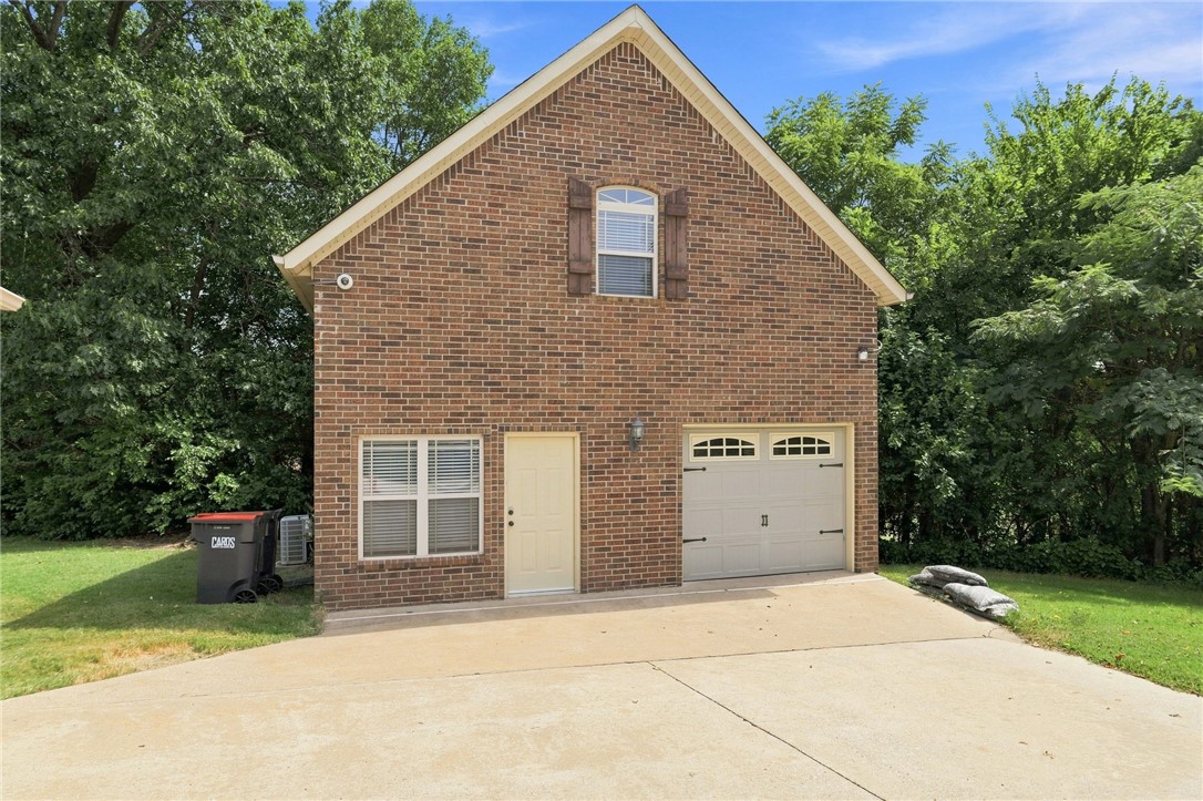 main property photo 47