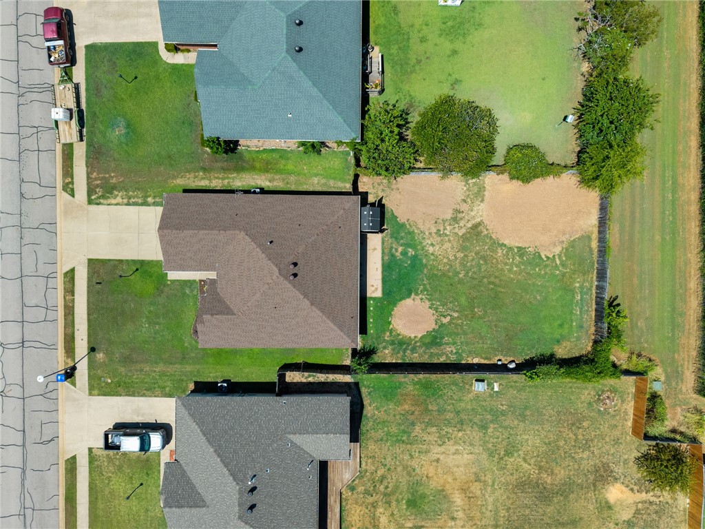 main property photo 39