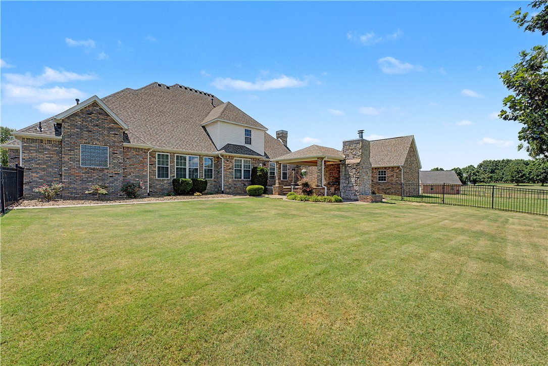 main property photo 31