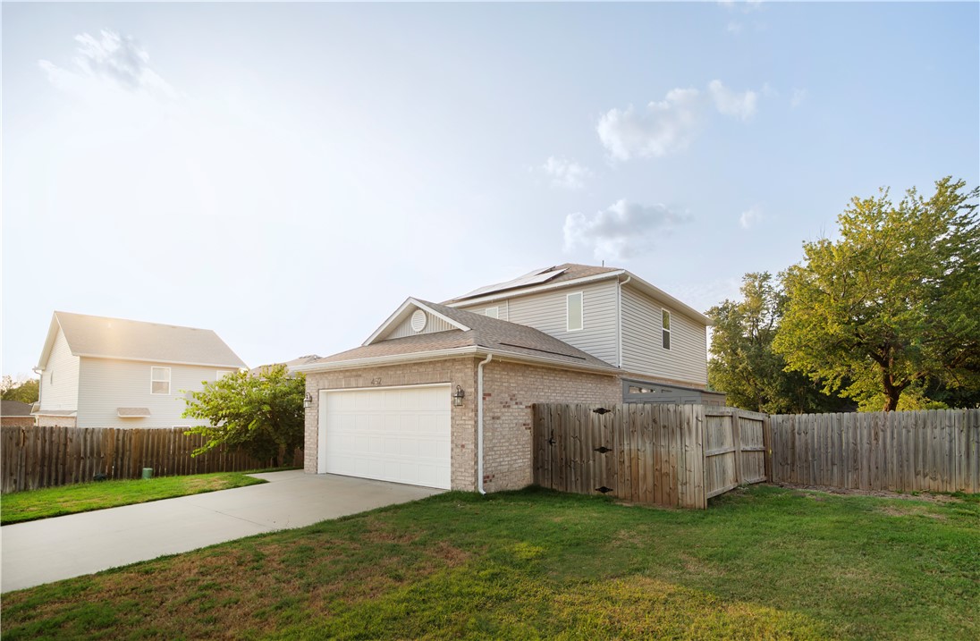 main property photo 32