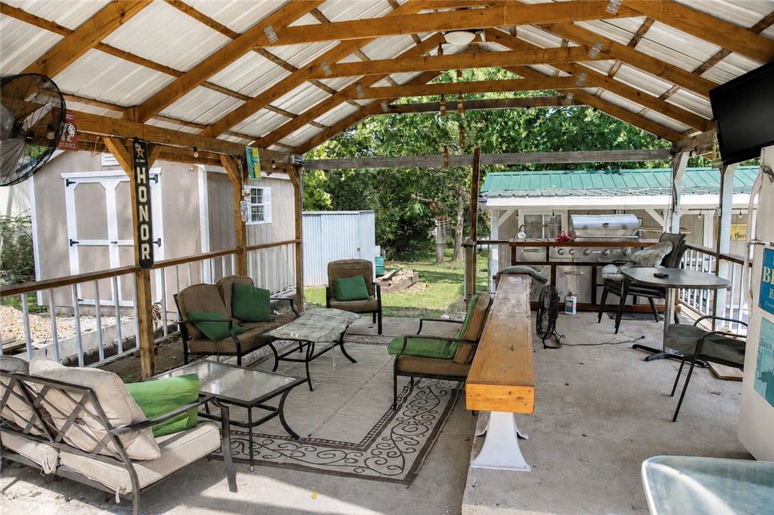 main property photo 22