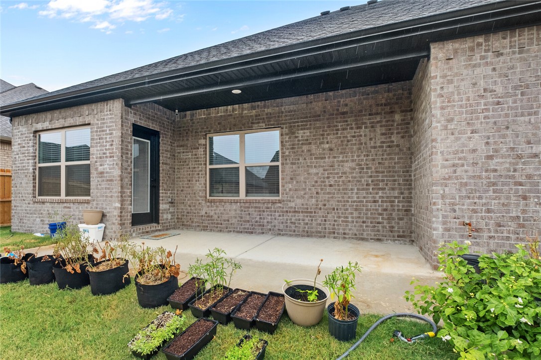 main property photo 23