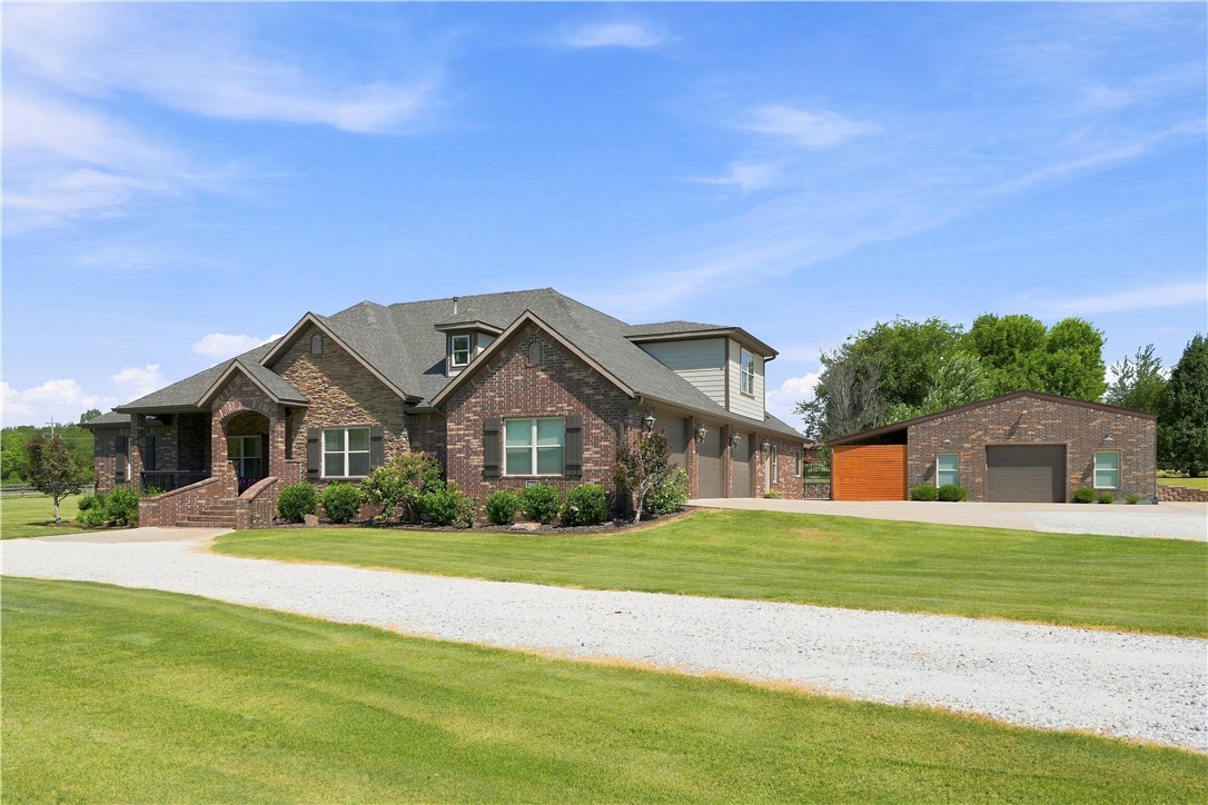 main property photo 9