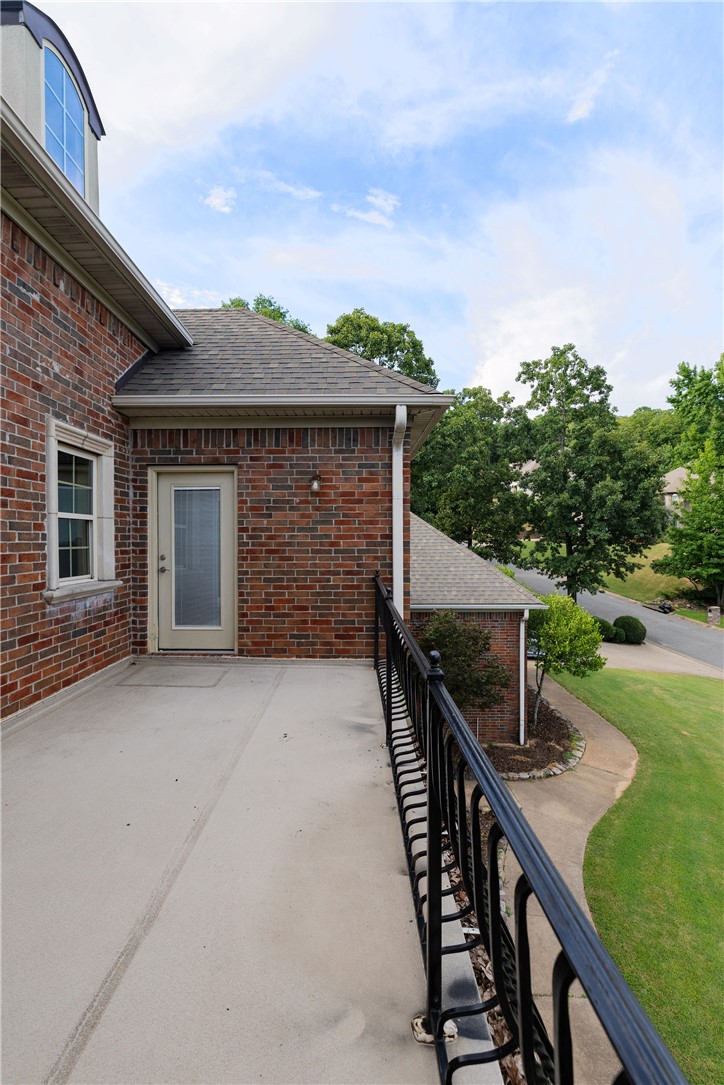 main property photo 31