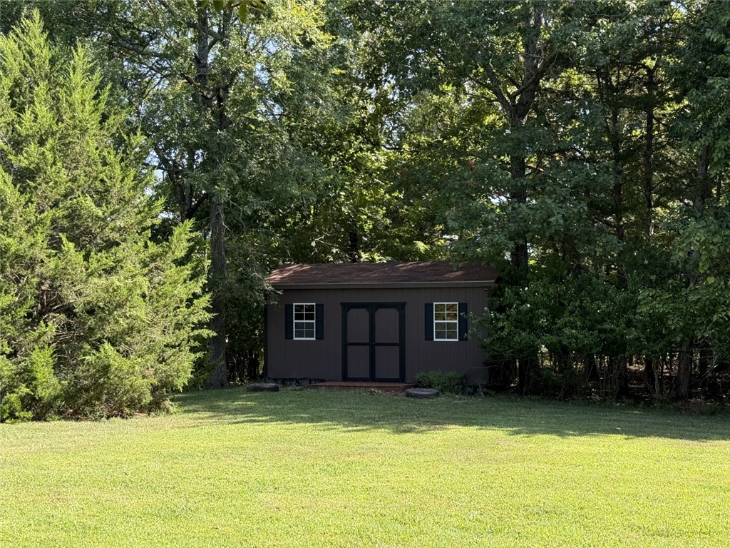 main property photo 41