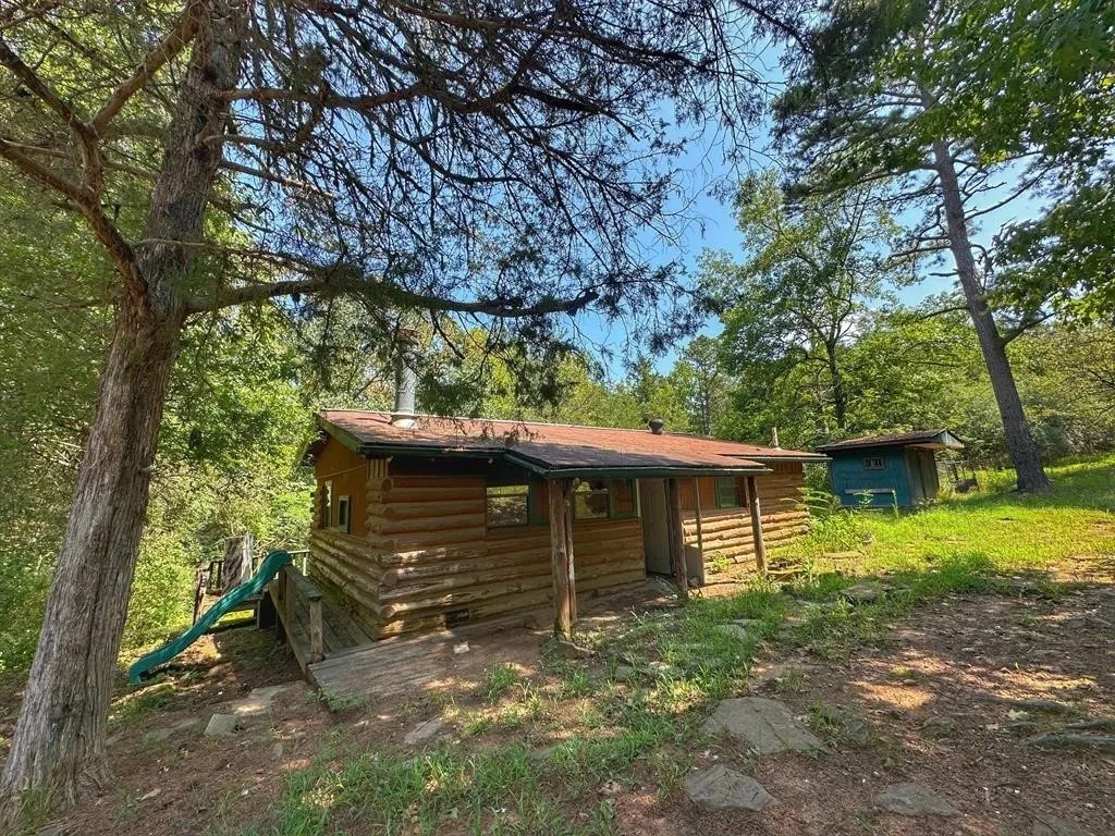 main property photo 3