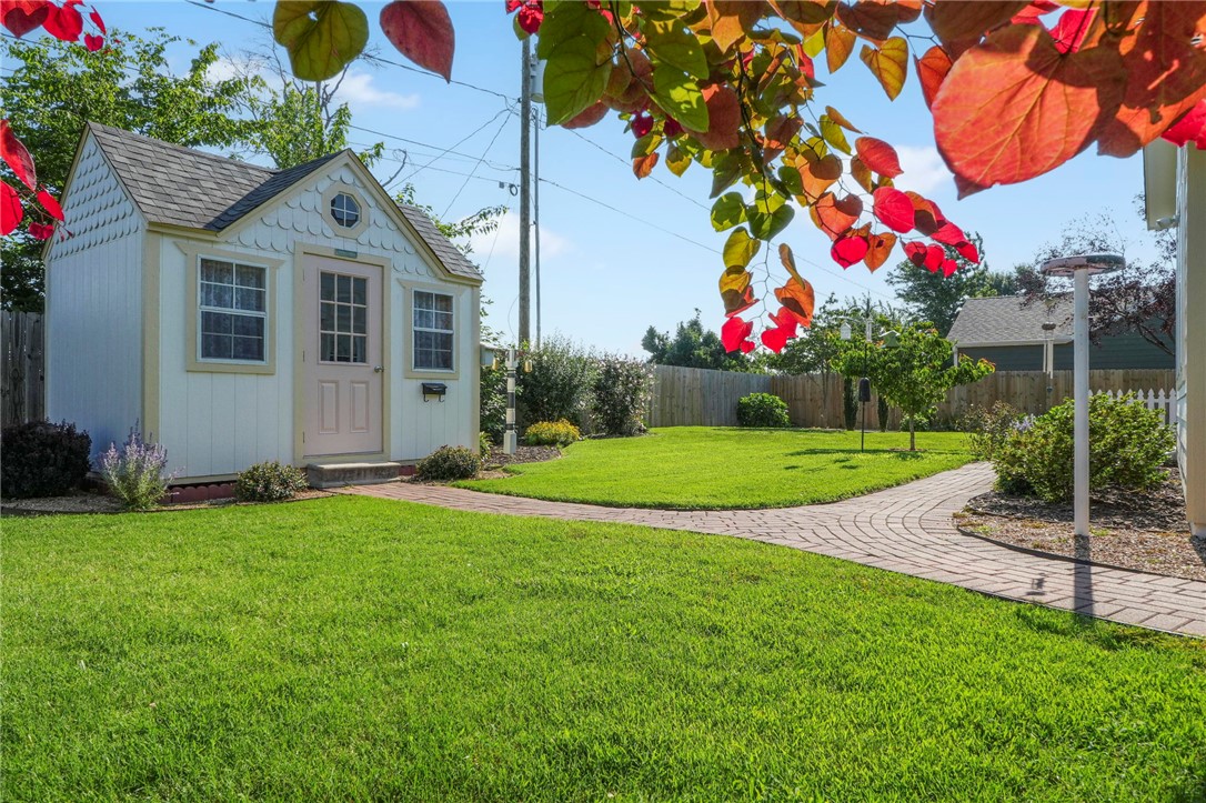 main property photo 10