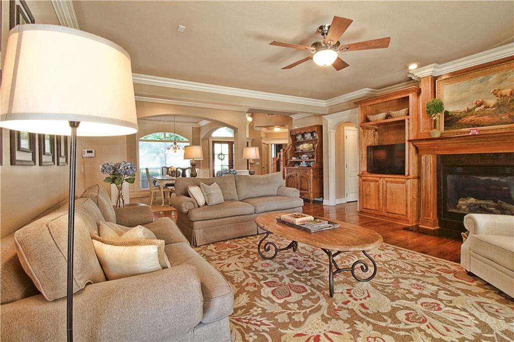 main property photo 17