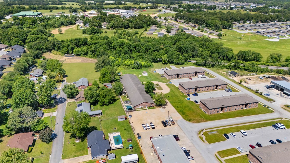 main property photo 41
