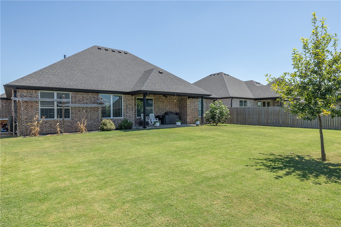 main property photo 31