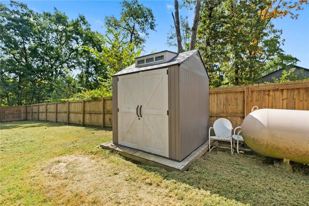 main property photo 21
