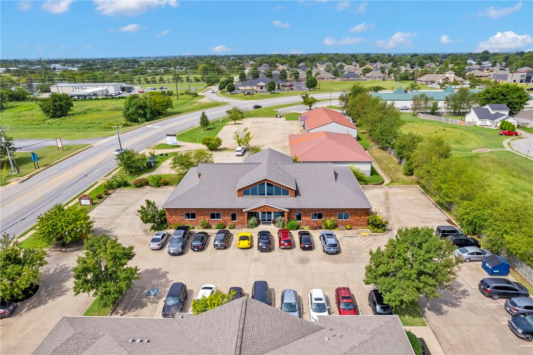 main property photo 17