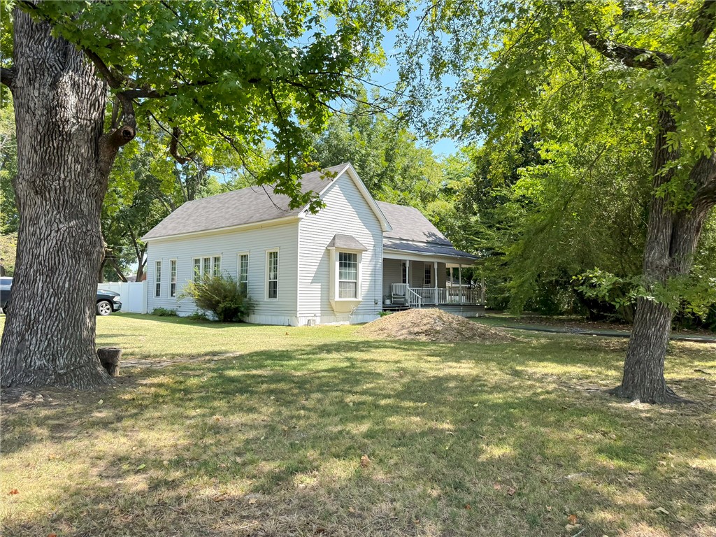main property photo 44