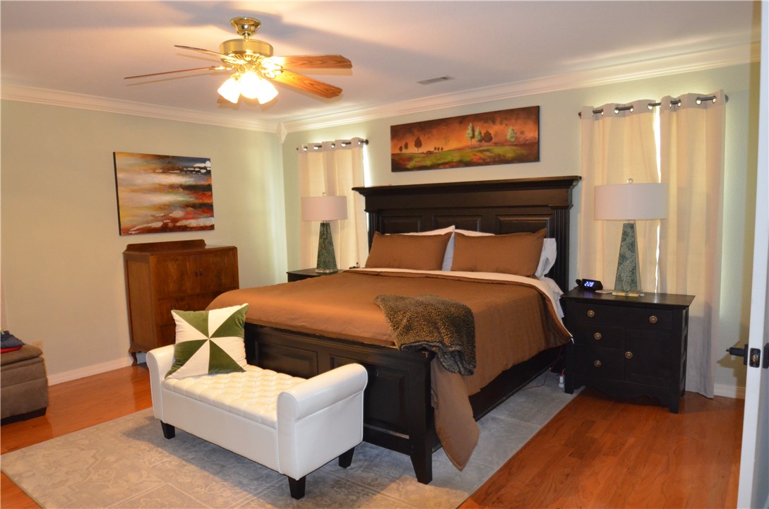 main property photo 18