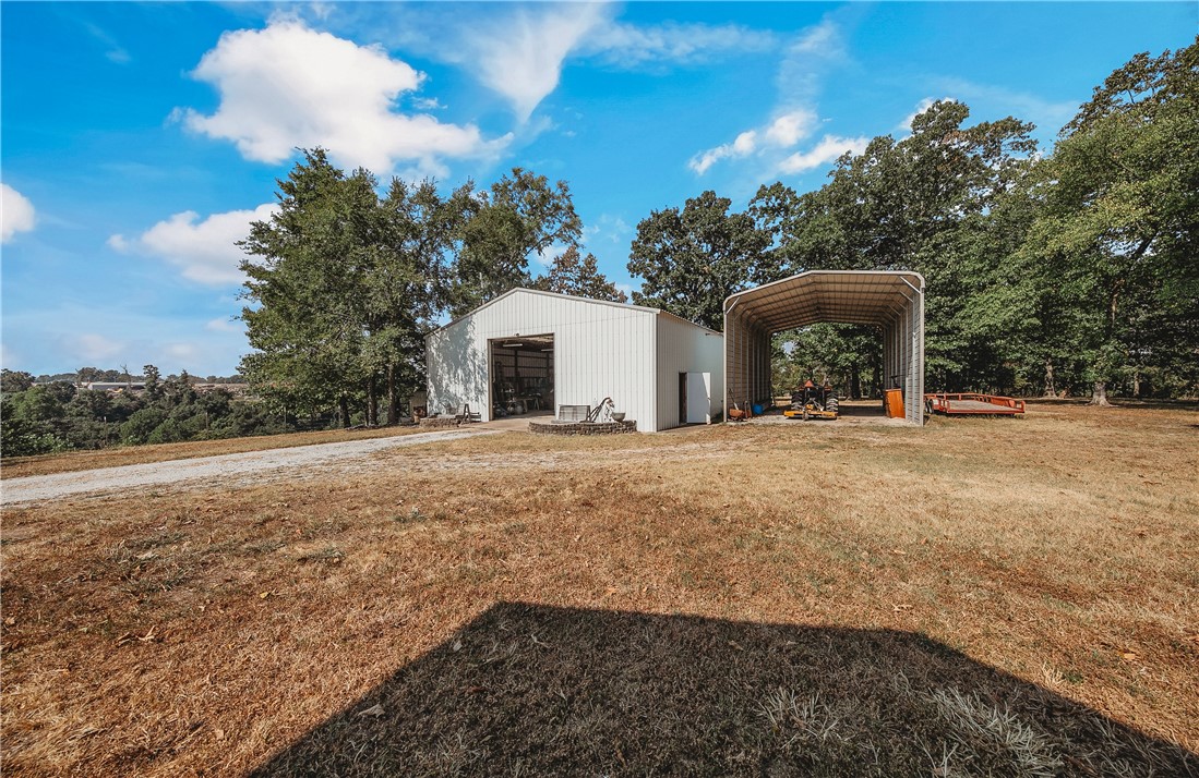 main property photo 33