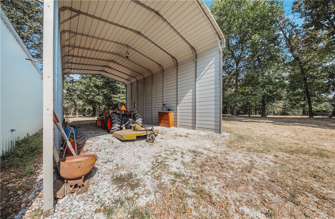 main property photo 39
