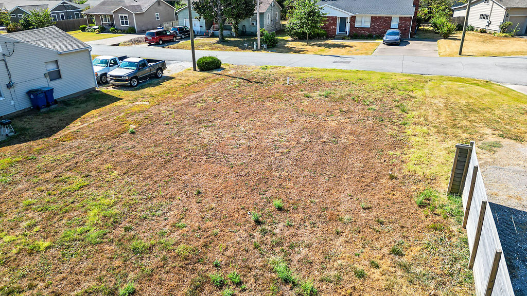 main property photo 14