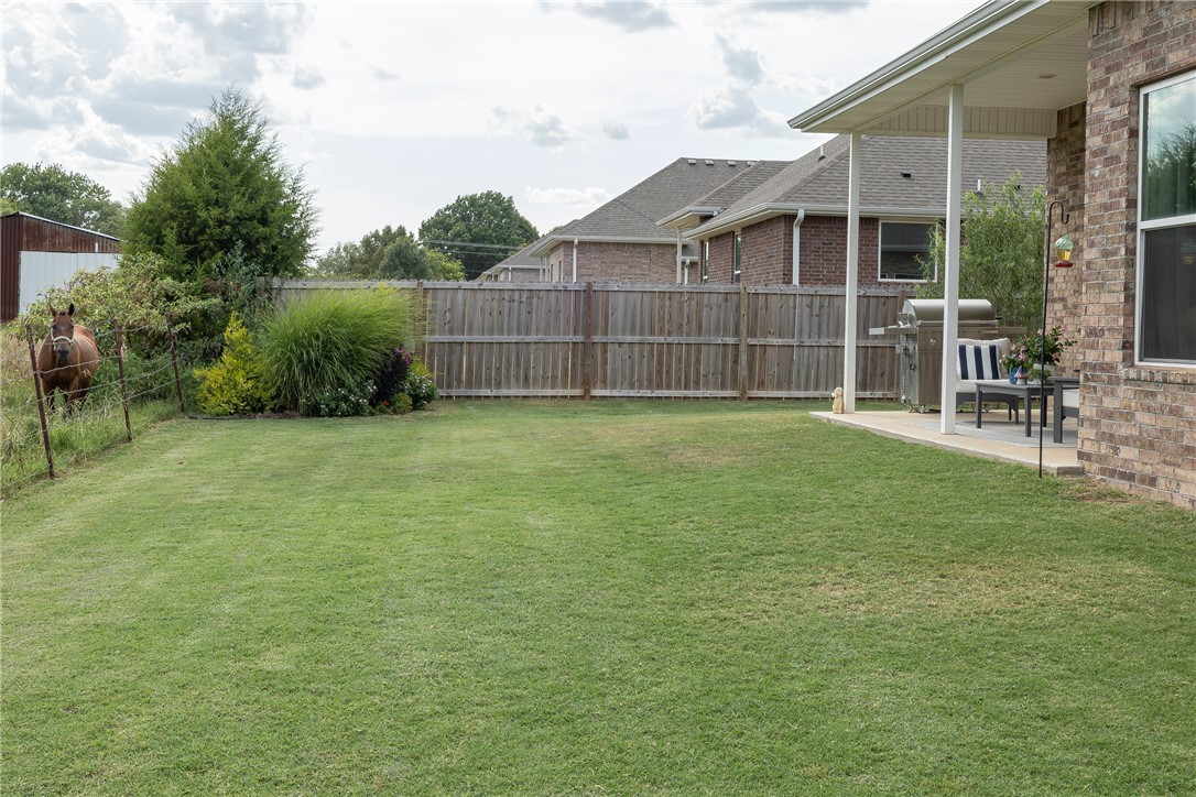 main property photo 29