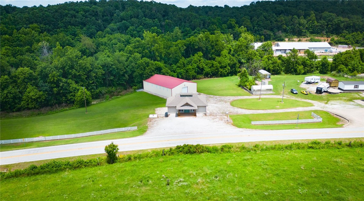 main property photo 28