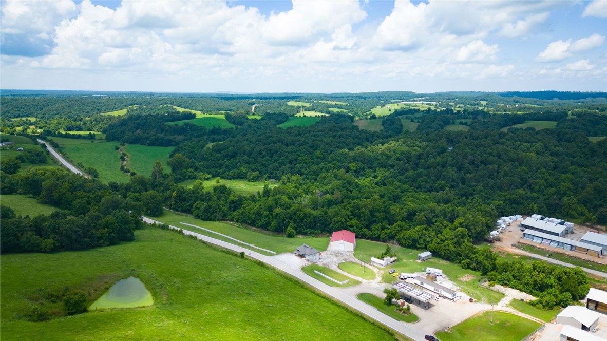 main property photo 30
