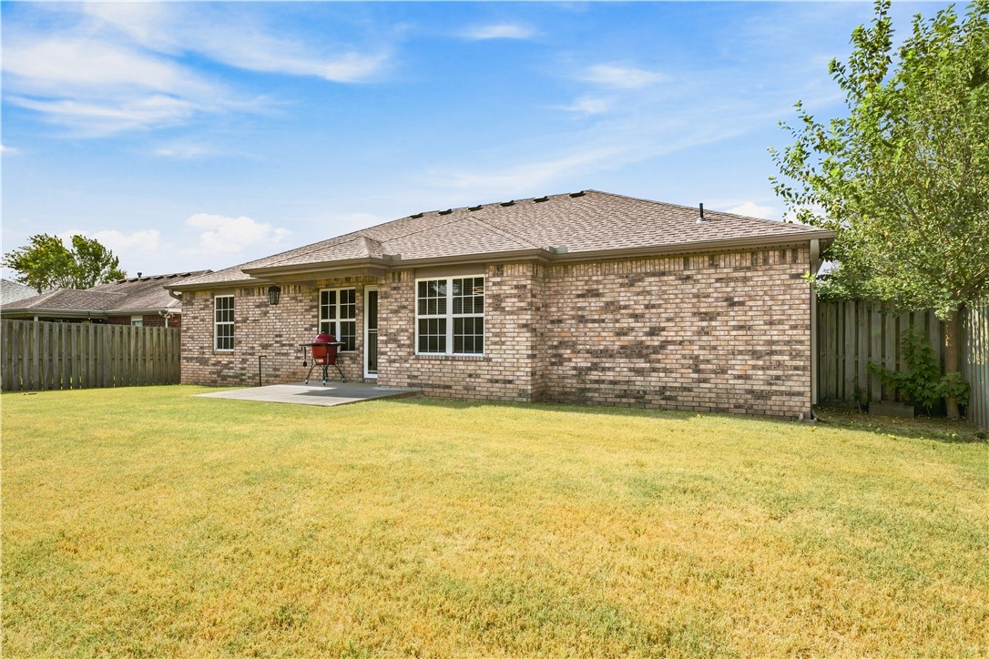 main property photo 18