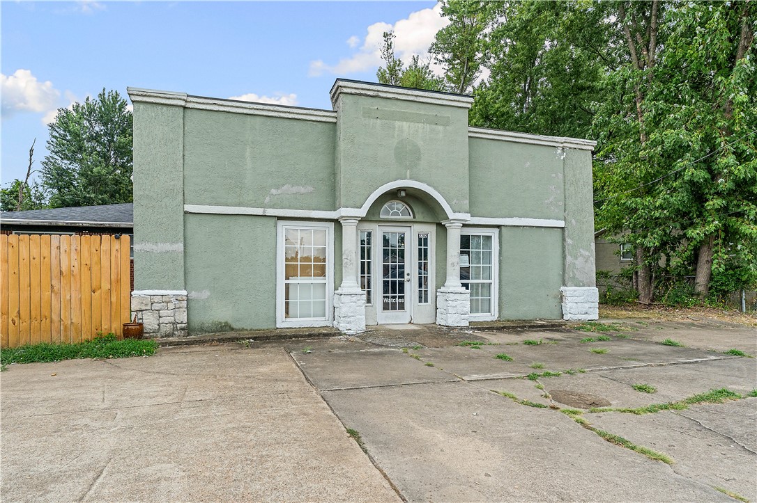 main property photo 17