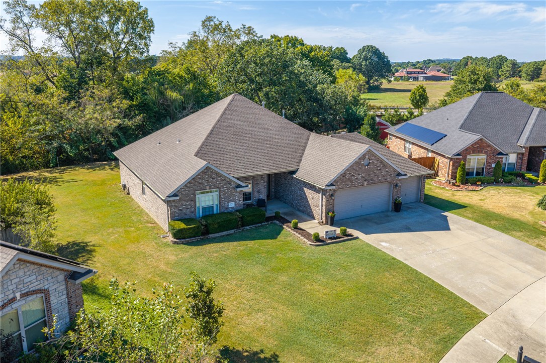 main property photo 30