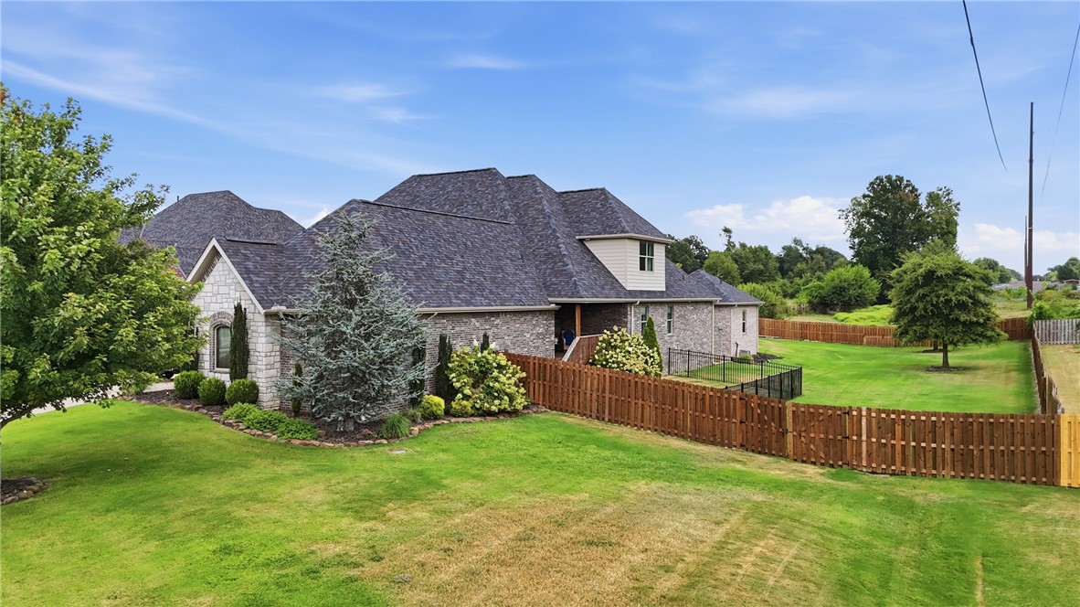 main property photo 26