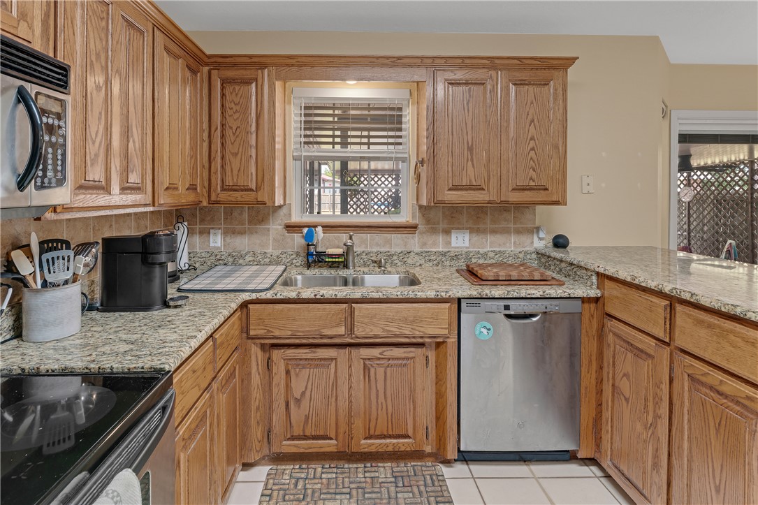 main property photo 10