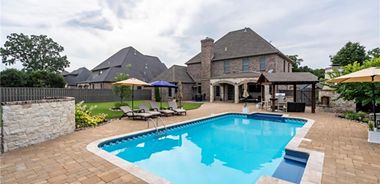 image of property with 5 Bed | 4 Bath | 4,300 Sqft