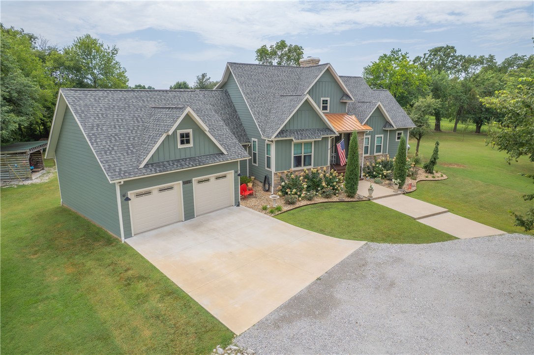 main property photo 2