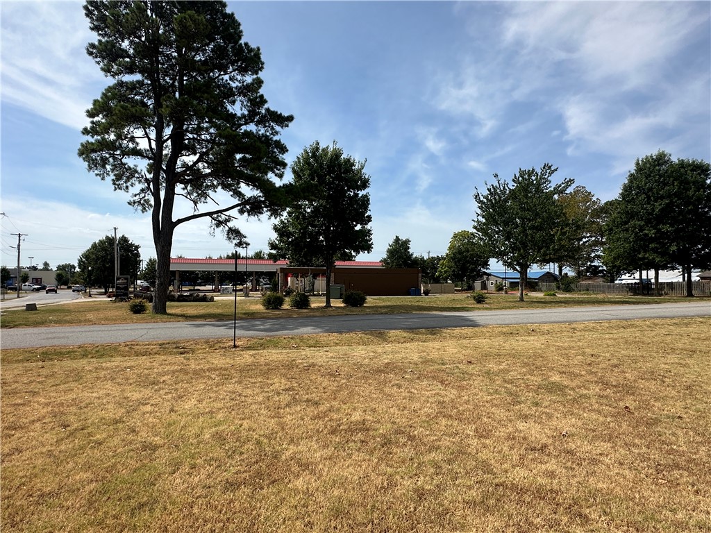main property photo 8