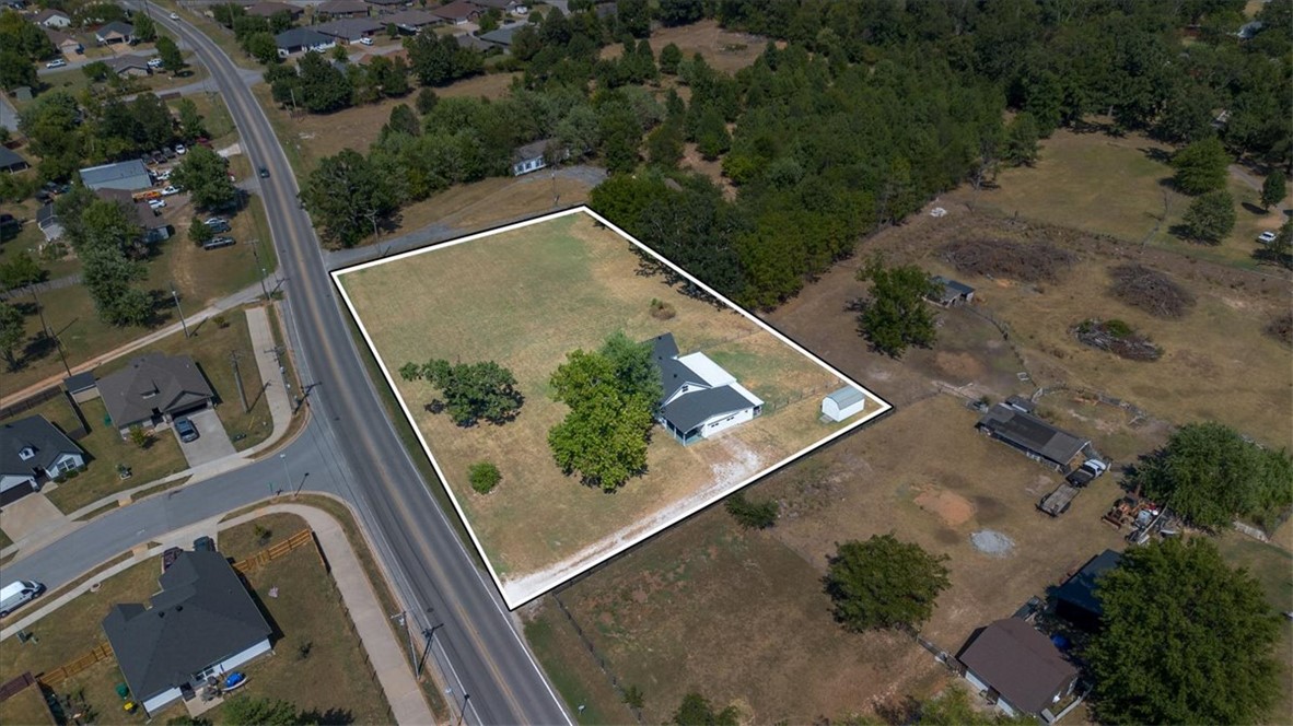 main property photo 34