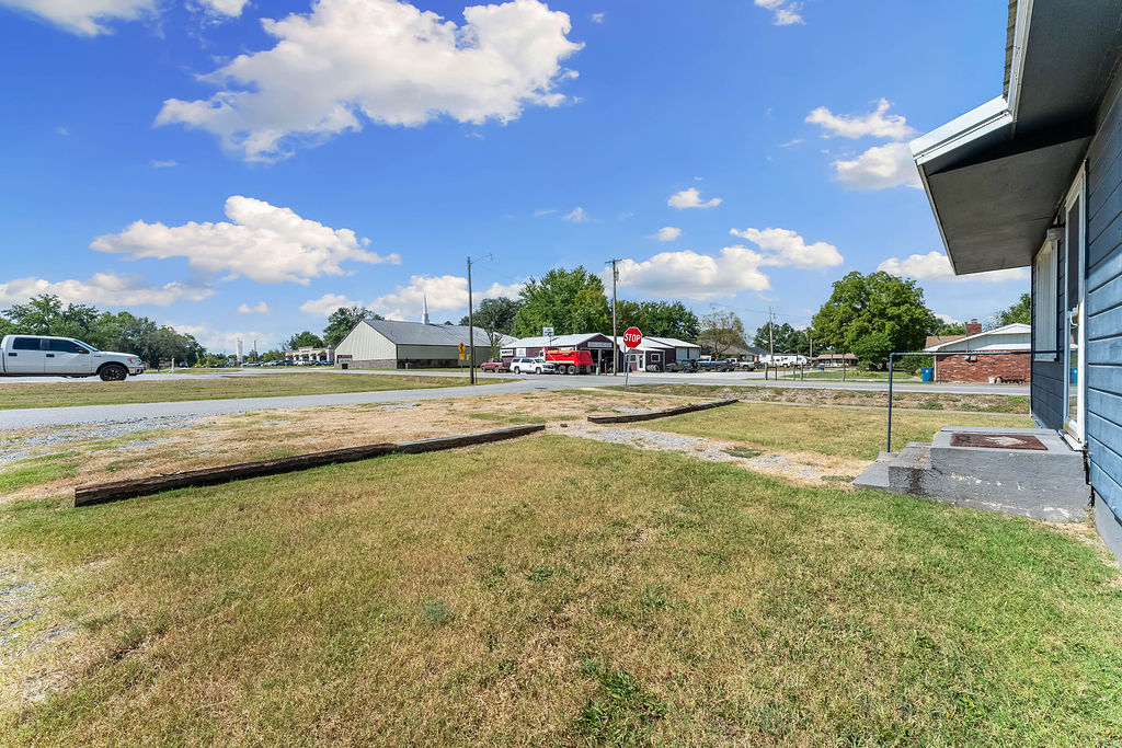main property photo 29